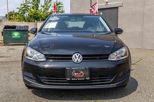 2016 Volkswagen Golf TSI S 4-Door