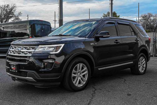 Shadow Black 2018 Ford Explorer XLT