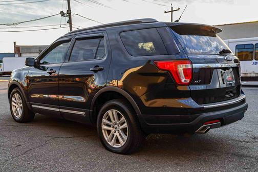 Shadow Black 2018 Ford Explorer XLT