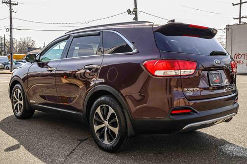 Dark Cherry 2016 Kia Sorento EX
