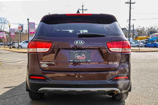 Dark Cherry 2016 Kia Sorento EX