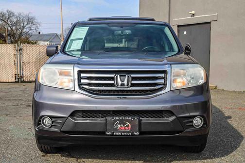 Modern Steel Metallic 2014 Honda Pilot EX-L