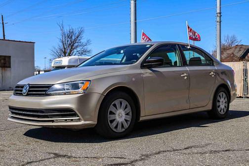 TAN 2015 Volkswagen Jetta 2.0L S