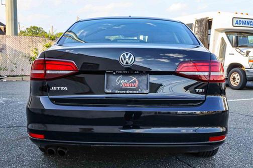 Black 2017 Volkswagen Jetta 1.4T S