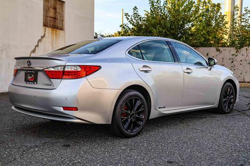 2014 Lexus ES 300h Base