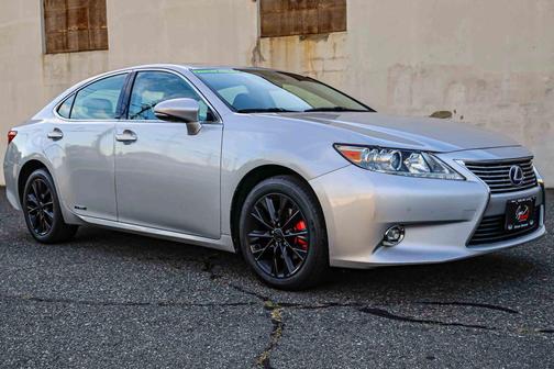 2014 Lexus ES 300h Base