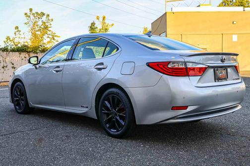 2014 Lexus ES 300h Base