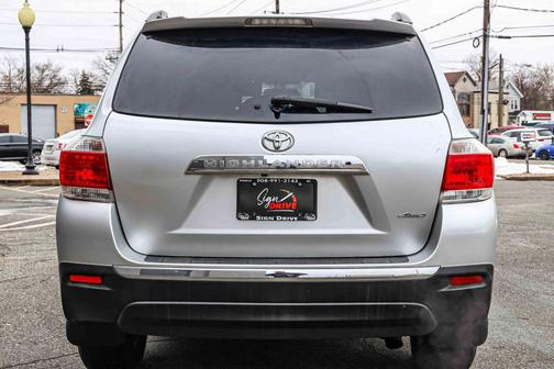 2013 Toyota Highlander Base