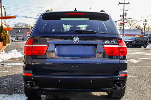 2007 BMW X5 4.8i