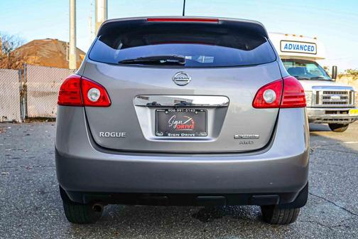 2012 Nissan Rogue S