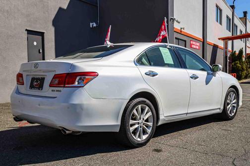 2011 Lexus ES 350 Base