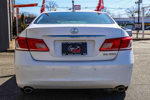 2011 Lexus ES 350 Base