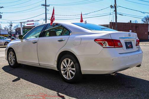 2011 Lexus ES 350 Base