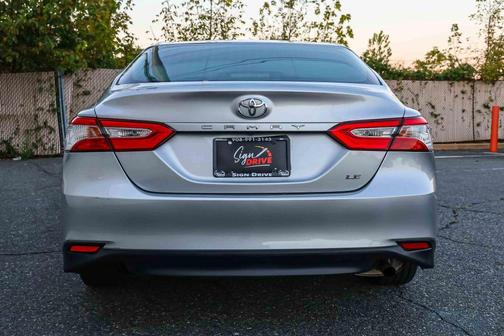 2018 Toyota Camry LE