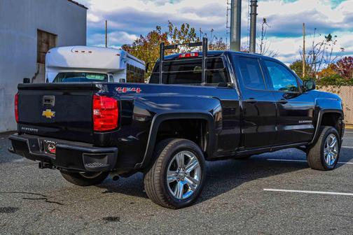 2017 Chevrolet Silverado 1500 Custom