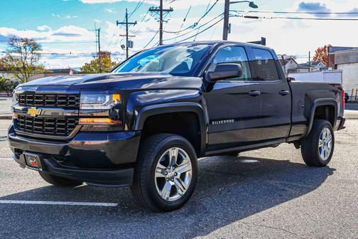 2017 Chevrolet Silverado 1500 Custom