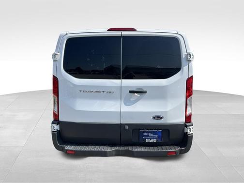 2017 Ford Transit-250 Base