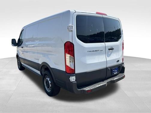 2017 Ford Transit-250 Base