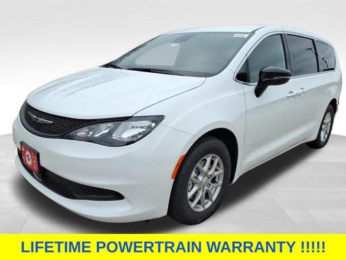 2026 Chrysler Voyager LX