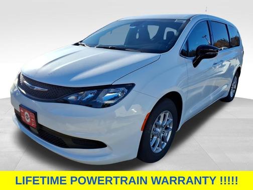 2026 Chrysler Voyager LX