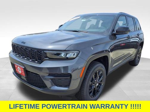 2025 Jeep Grand Cherokee Laredo
