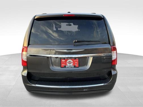 2015 Chrysler Town & Country Touring-L