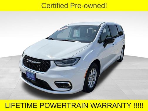 2024 Chrysler Pacifica Touring-L