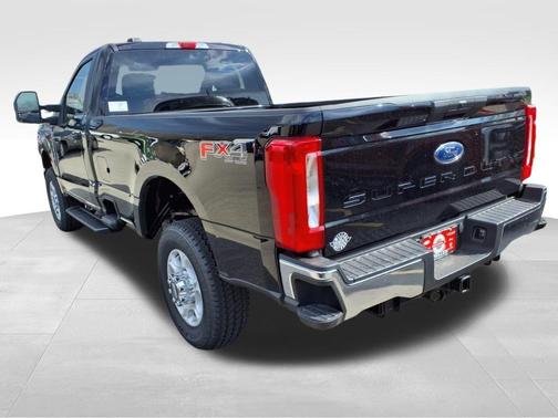 2025 Ford F-350 XLT
