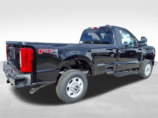 2025 Ford F-350 XLT