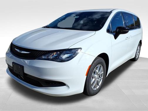 2026 Chrysler Voyager LX