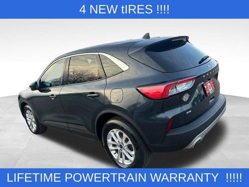 2022 Ford Escape SE