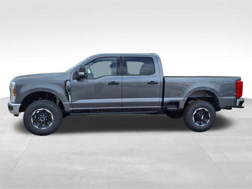 2025 Ford F-350 XLT