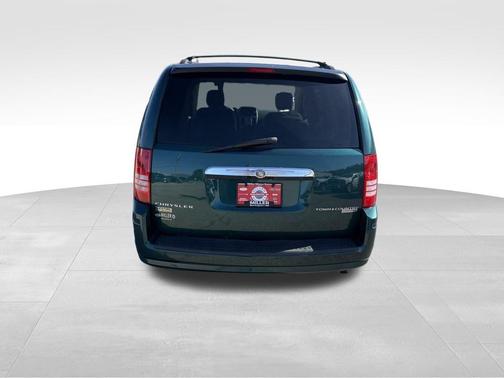 2009 Chrysler Town & Country LX