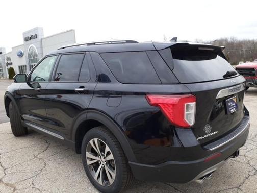 Photo 3 of 22 of 2020 Ford Explorer Platinum