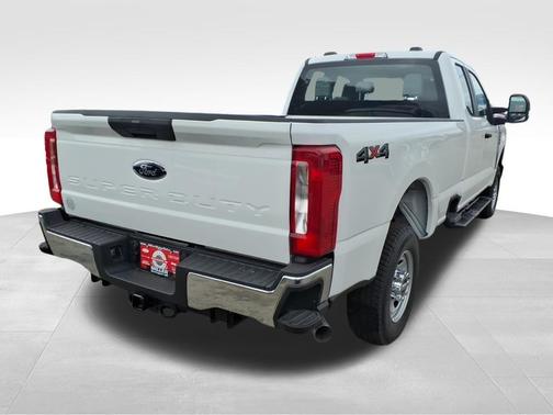 2025 Ford F-250 XLT