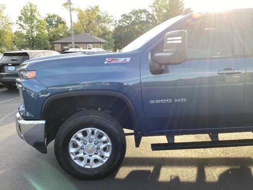 2024 Chevrolet Silverado 3500 LT