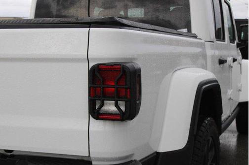 2024 Jeep Gladiator Nighthawk