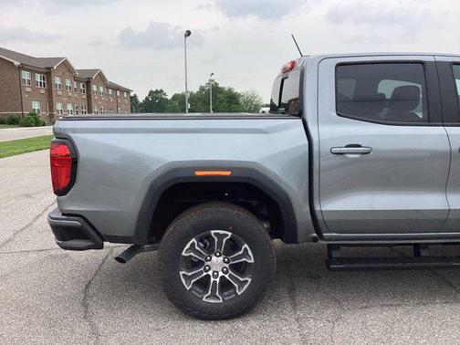 2025 GMC Canyon Base