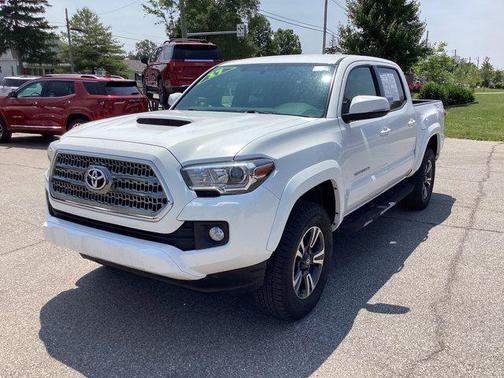 2017 Toyota Tacoma TRD Sport