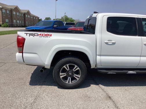 2017 Toyota Tacoma TRD Sport