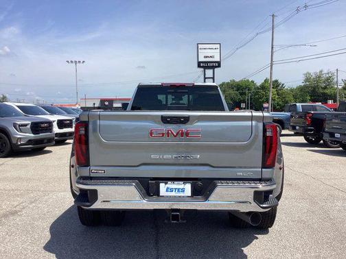 2025 GMC Sierra 3500 SLT