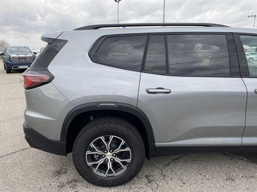 2025 GMC Acadia AWD AT4