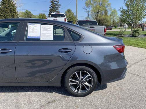 2024 Kia Forte LXS