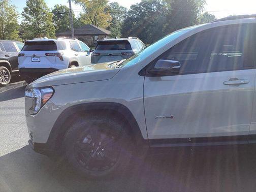 2022 GMC Terrain AWD AT4