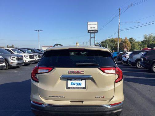 2022 GMC Terrain AWD AT4