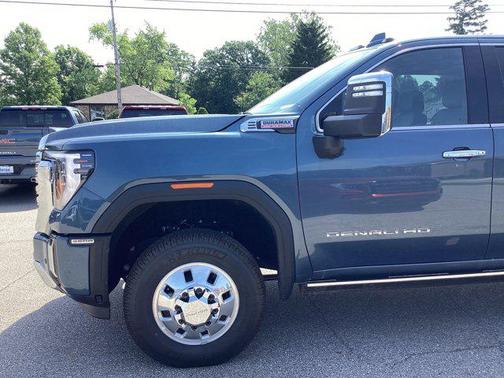 2025 GMC Sierra 3500 Denali