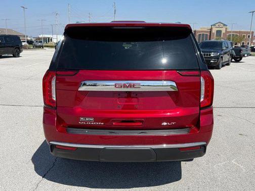 2022 GMC Yukon SLT