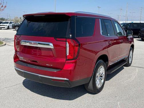 2022 GMC Yukon SLT