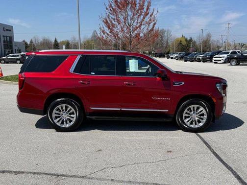 2022 GMC Yukon SLT