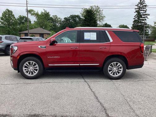 2022 GMC Yukon SLT